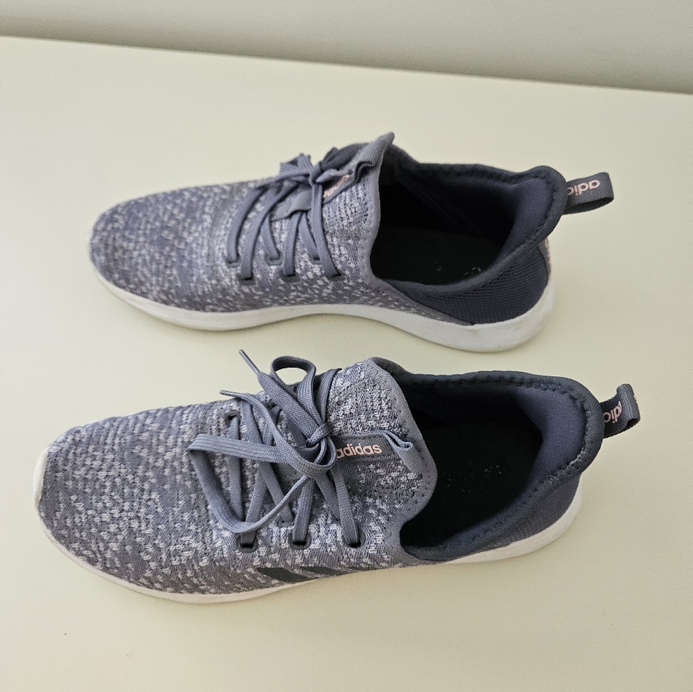 Women's sneakers